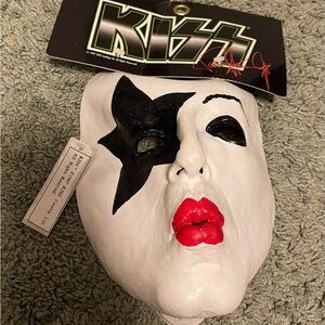 Kiss White Mask with Black Strap